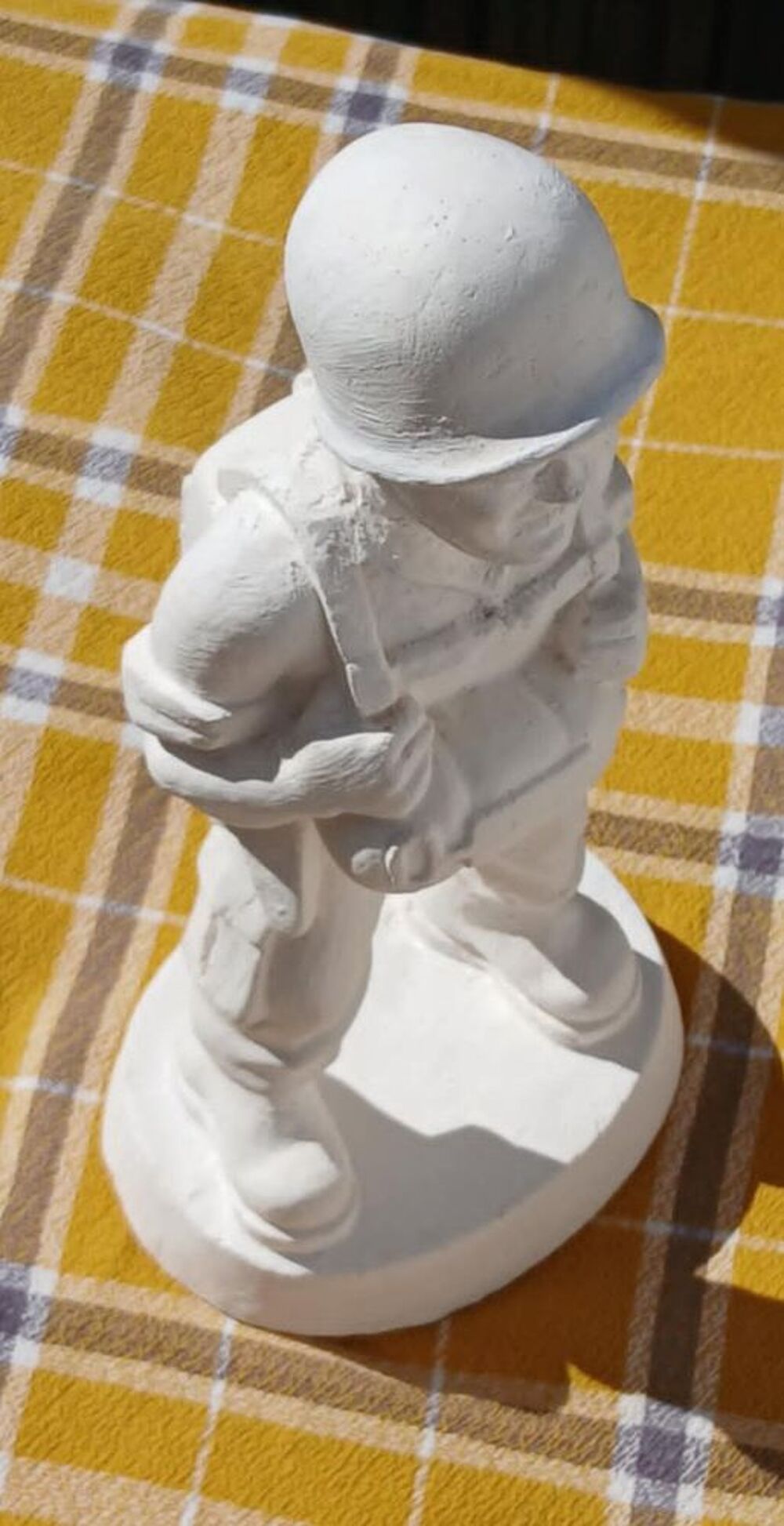 Objet d&eacute;coratif : Soldat Inconnu R&eacute;alis&eacute;e en Pl&acirc;tre de 29 cm Décoration