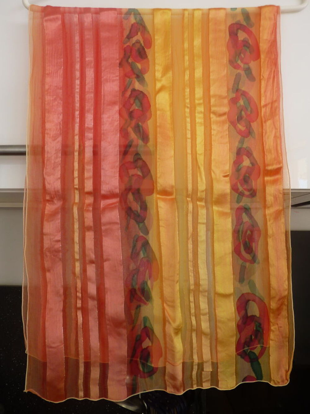 Echarpe en satin de soie Vêtements