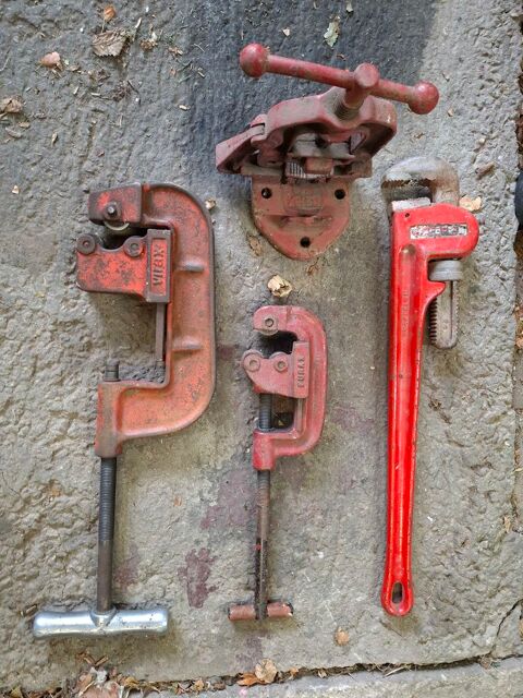 Outils de plombier 300 14290 Tordouet