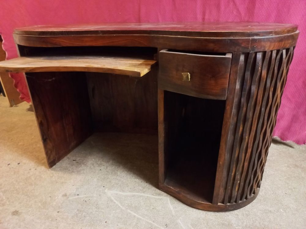 Bureau en bois exotique Meubles