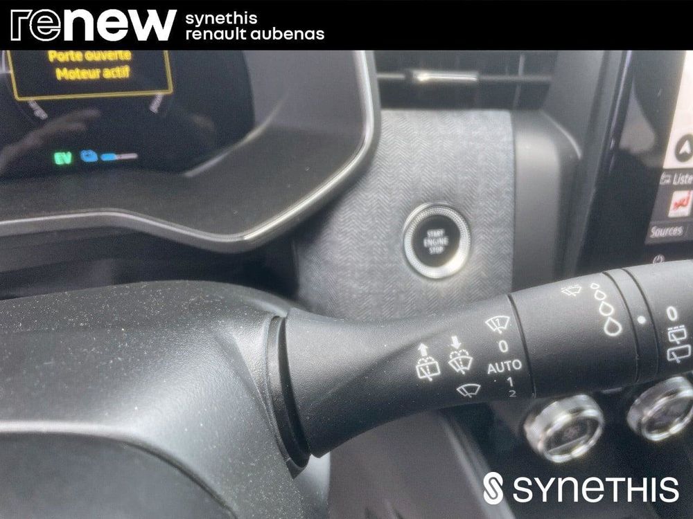Clio V Clio E-Tech full hybrid 145 ch GSR2 Techno 2025 occasion 07200 Aubenas