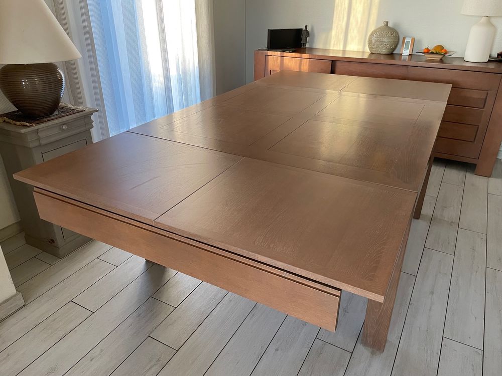 Table salle &agrave; manger et chaises Meubles