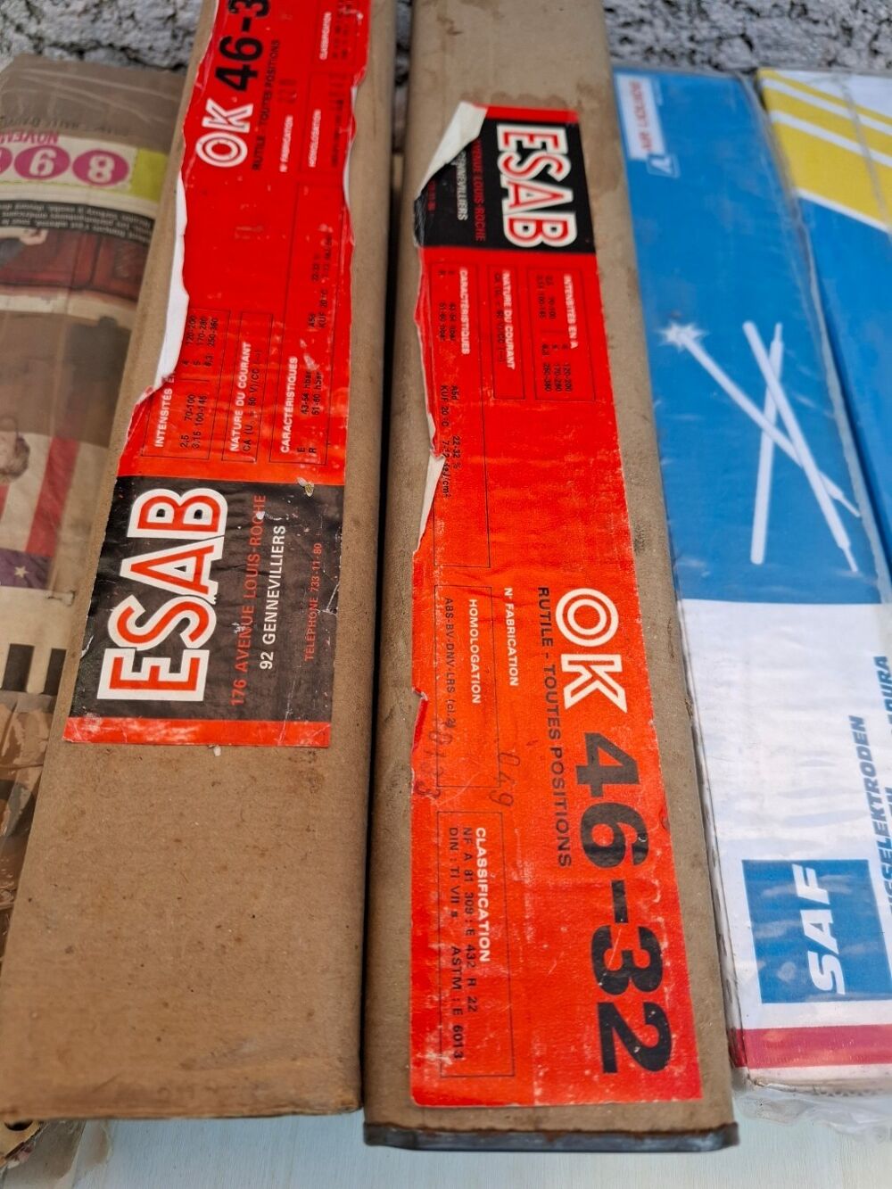 ELECTRODES Bricolage