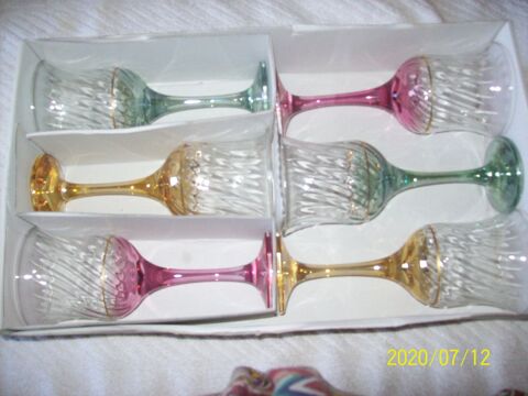 lot de 6 verres  pied 12 Pantin (93)
