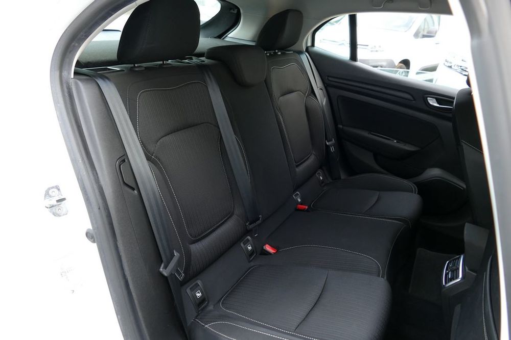 Megane IV M&eacute;gane IV Berline dCi 110 Energy eco2 Business 2017 occasion 13600 La Ciotat