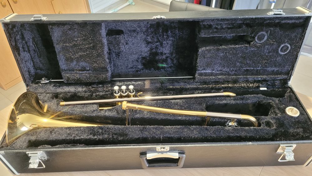 TROMBONE TENOR A PISTONS EN UT D'ETUDE YSL354VC Instruments de musique