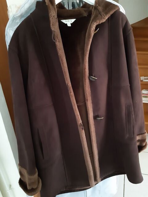 VESTE LONGUE ou 3/4 MARRON DOUBLEE 0 Angers (49)