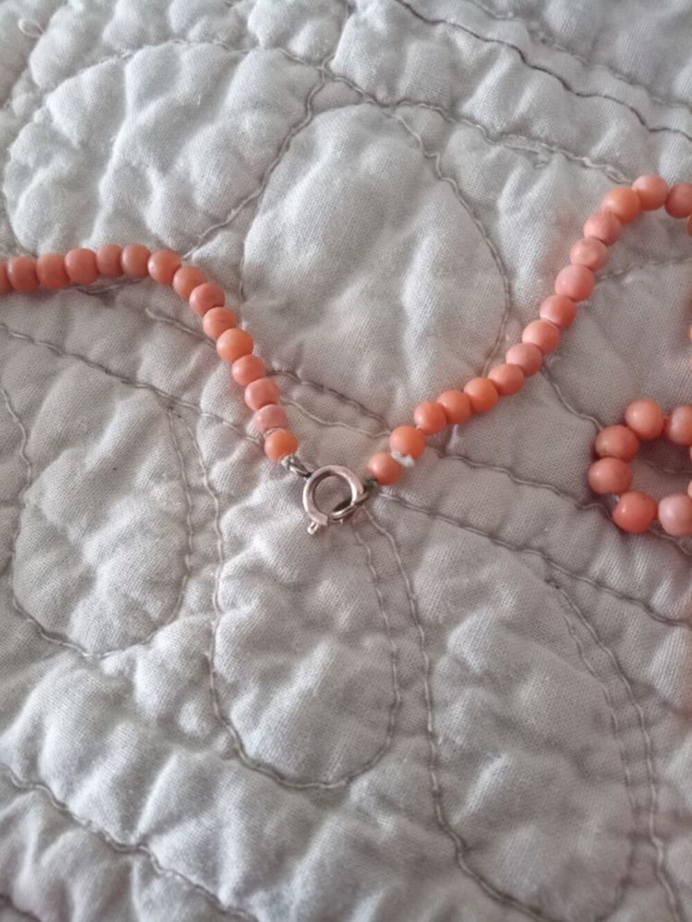 collier vintage corail ancien et or Rose Bijoux et montres