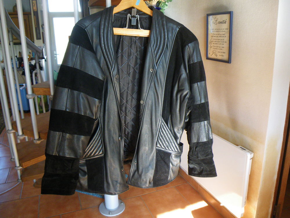 Manteau Trois Quart Cuir Dain et Pantalon Vêtements