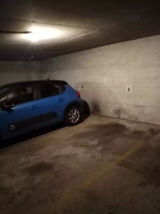  Parking / Garage � louer 9 m�