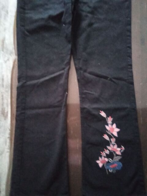 Joli pantalon Toulon (83)