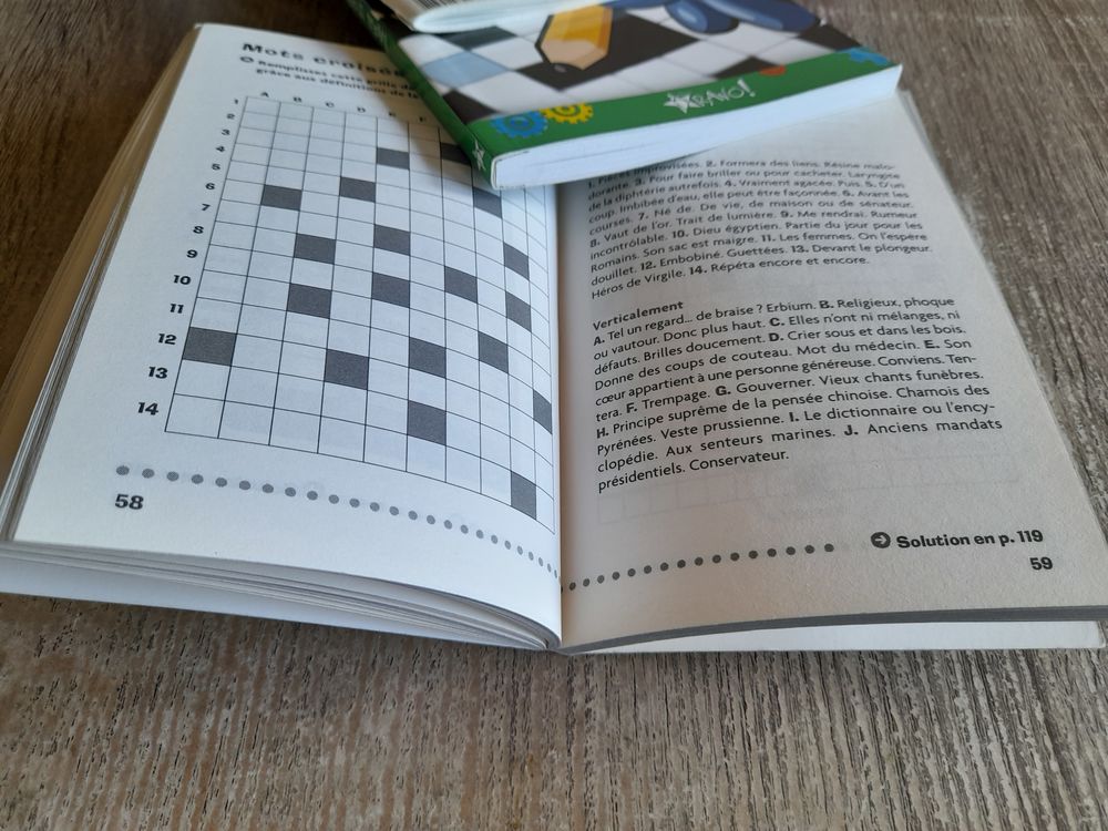 3 livres de jeux divers Livres et BD