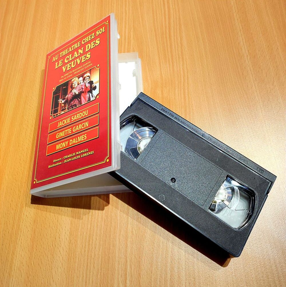 VHS Le Clan des Veuves DVD et blu-ray