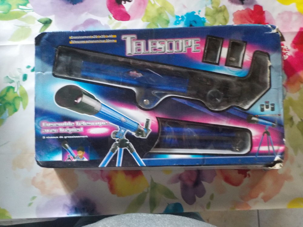 TELESCOPE AVEC TREPIED POUR ENFANT Jeux / jouets