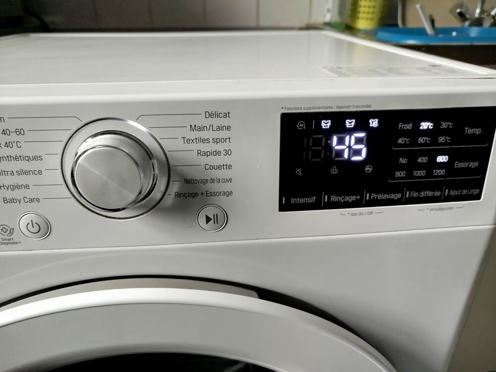 Machine &agrave; laver linge Electroménager