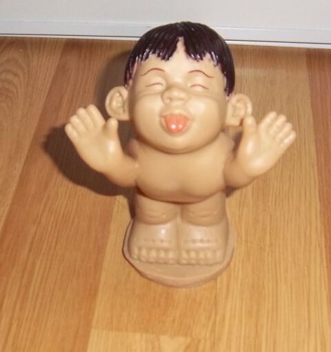 Figurine 14 cm Gloobee tire la langue 15 Colombier-Fontaine (25)