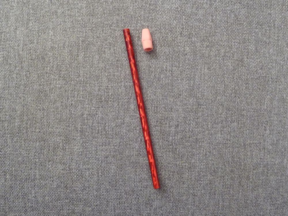 3 Crayons &agrave; Papier- 2 Blanc et 1 Rouge- Neuf Décoration