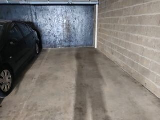  Parking / Garage  louer 15 m