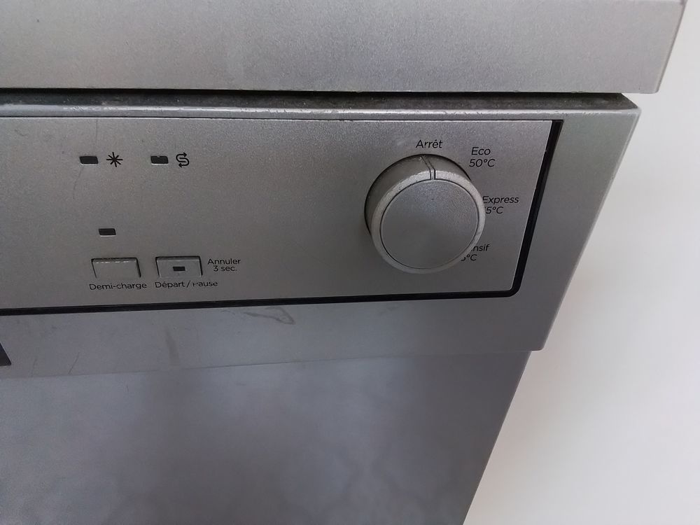 Lave vaisselle sharp Electroménager