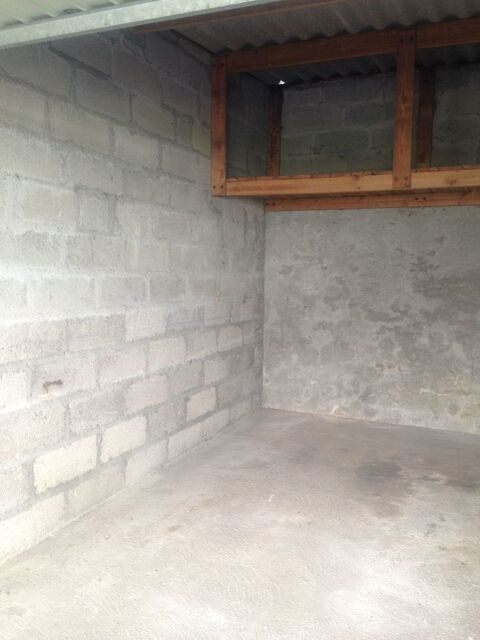  Parking / Garage  louer 12 m