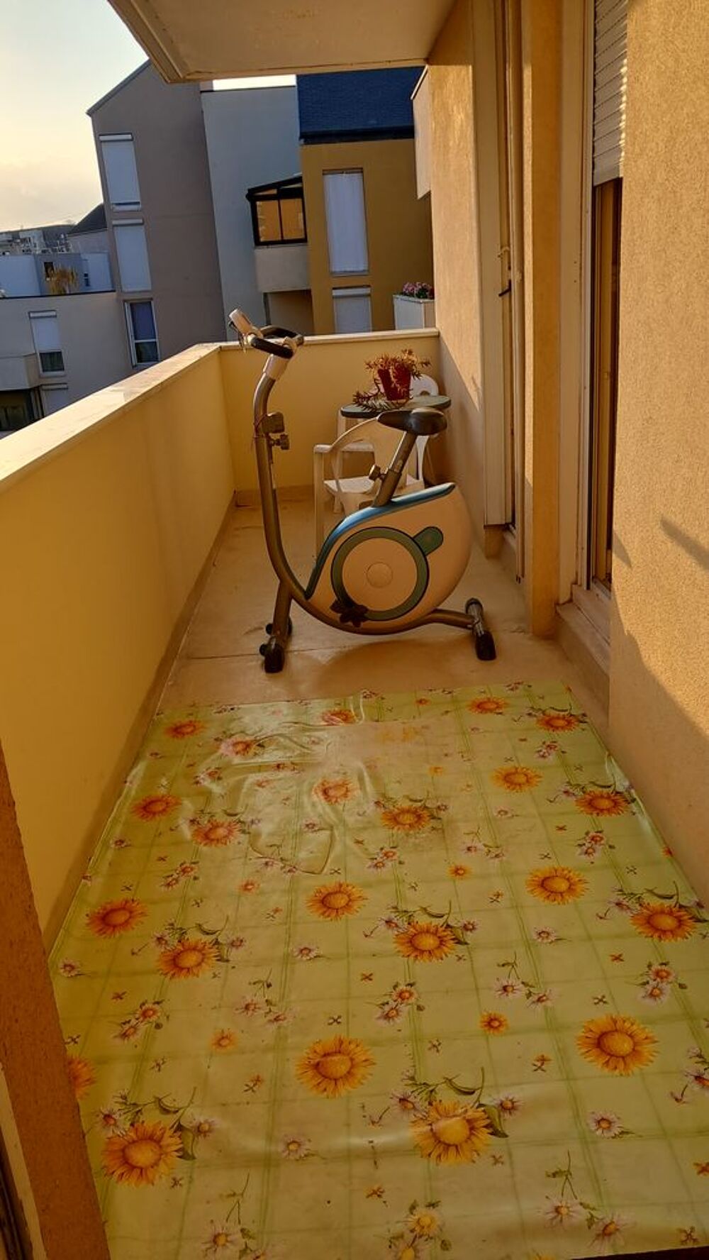 Location Colocation Chambre 14 m2 dans un appartement de 102 m2 proche du RER A. Cergy