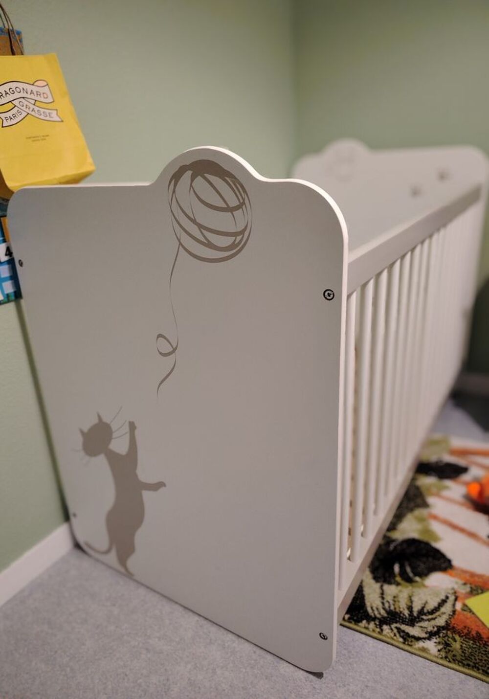 Lit b&eacute;b&eacute; motif Chat gris/blanc Mobilier enfants