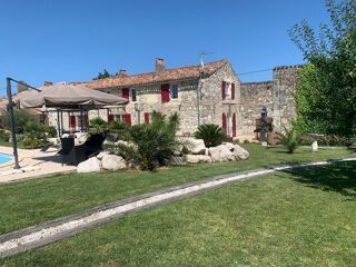  Maison � vendre 14 pi�ces 450 m�