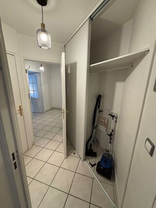 Location Appartement Villeurbanne Salengro ? T2 meublé de 59,18 m², balcon plein Villeurbanne