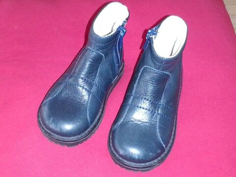 Bottines bb neuves
4 Lvis-Saint-Nom (78)