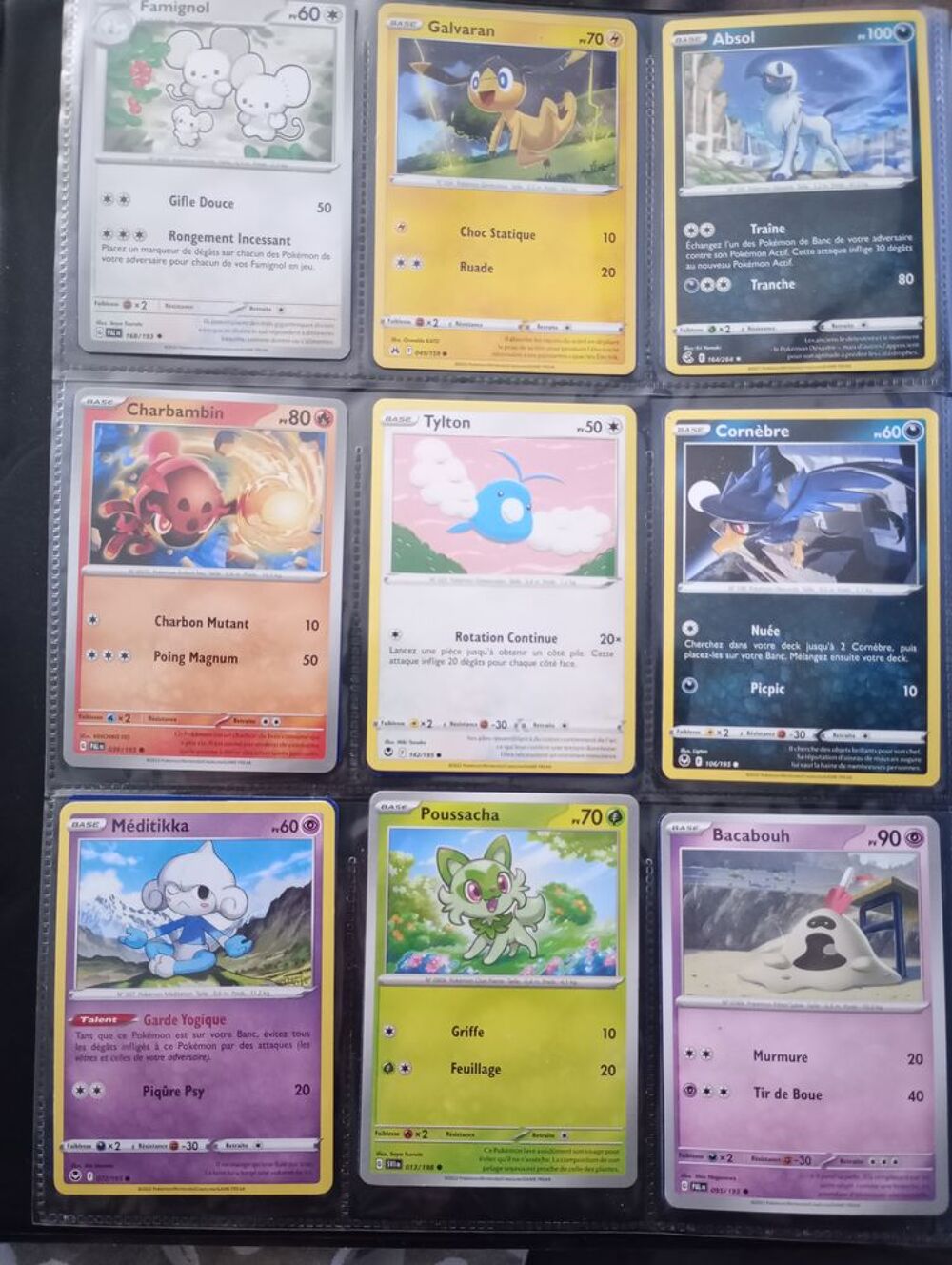 album de 180 cartes Pok&eacute;mon Jeux / jouets