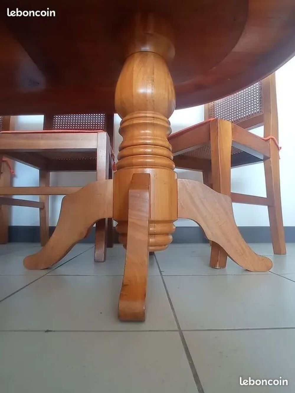 Table en v&eacute;ritable bois de tamarin Meubles