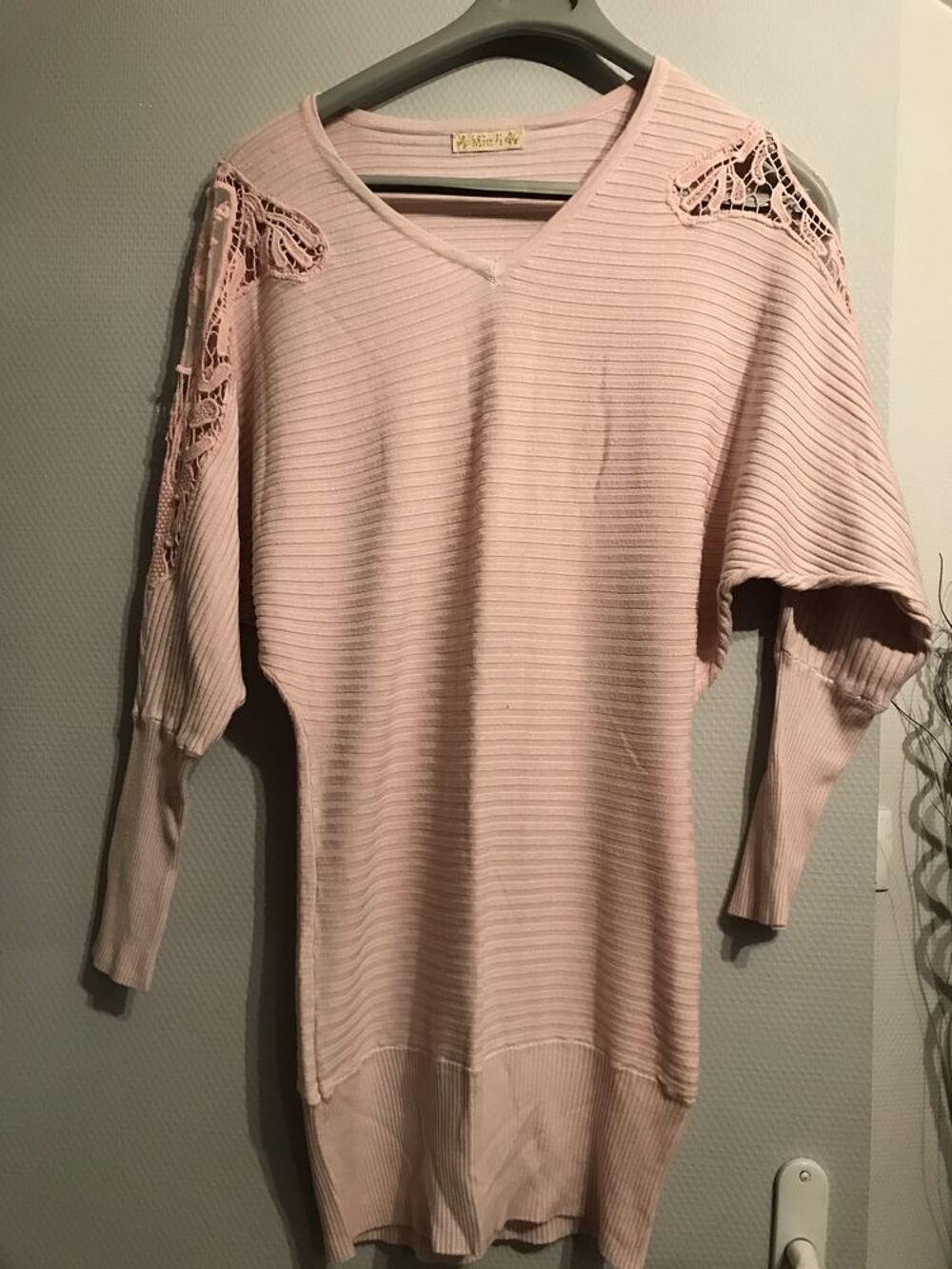 robe ou liquette rose T. Unique plut&ocirc;t 40 Vtements