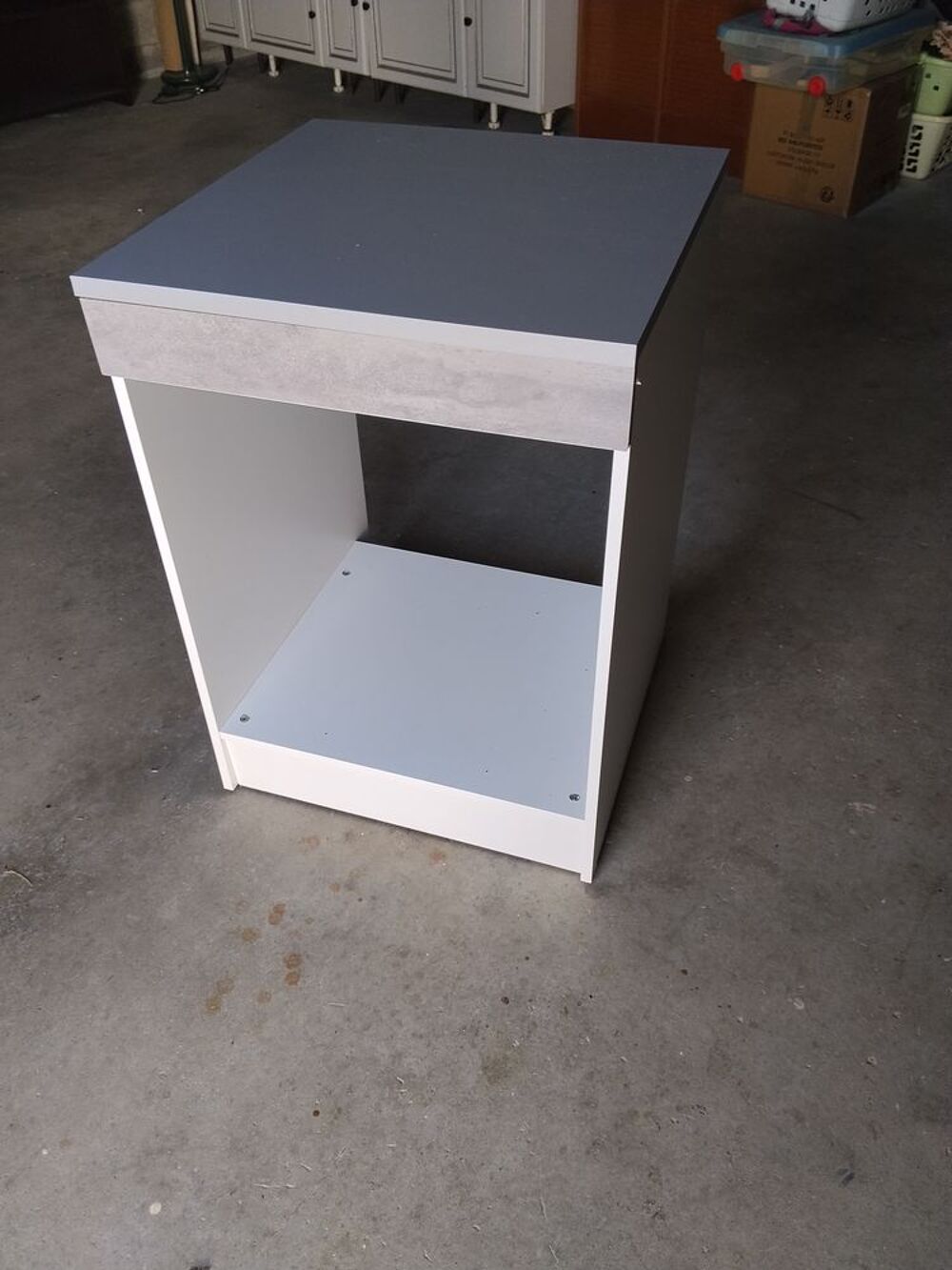 MEUBLE FOUR BAS BLANC ET GRIS BETON Meubles