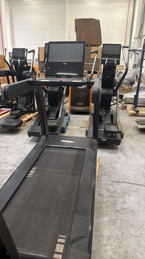 Lot TechnoGym Artis Unity 3.0 (16 machines) - Excellent état 25750 Paris 1 (75)