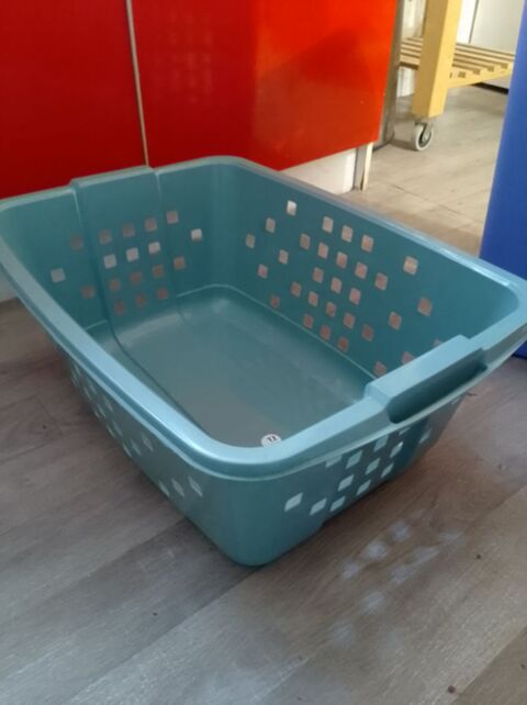 Lot diverses bassines 8 Lizy-sur-Ourcq (77)