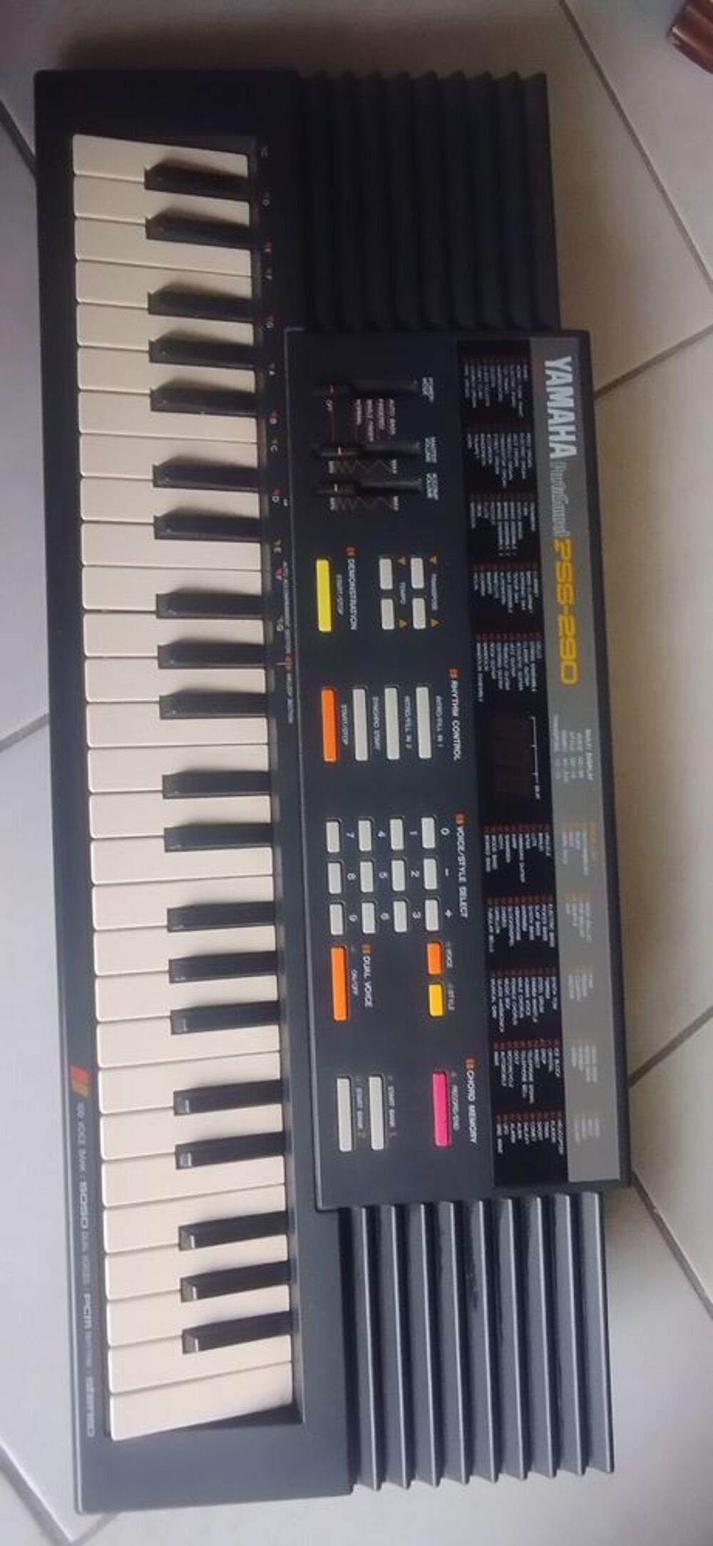 Clavier synth&eacute;tiseur yamaha Jeux / jouets