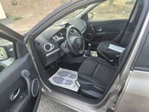 Clio III 1.5 dCi 105 eco2 Dynamique (6 CV) 2009 occasion 31140 Aucamville