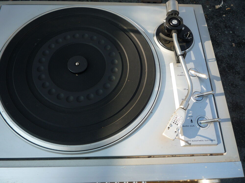 Platine disque/radio /cassette TOSHIBA
Audio et hifi