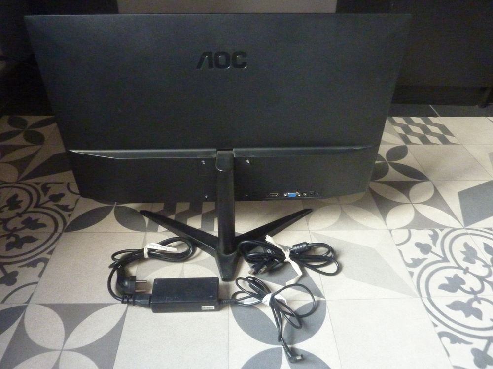 &Eacute;cran AOC 24B1XHS 24 Pouces Matériel informatique
