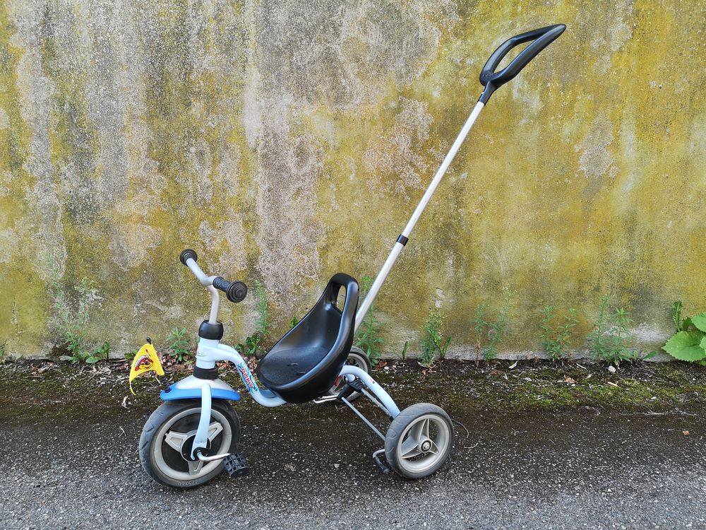 V&eacute;lo Tricycle puky metal + canne - trois roues Puériculture