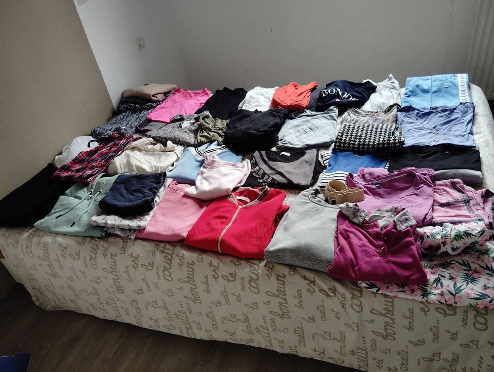&eacute;norme lot de v&ecirc;tements femme taille 38 Vêtements