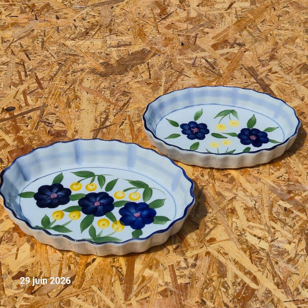 Lot de 2 petits plats en c&eacute;ramique qui va au four, de forme Cuisine