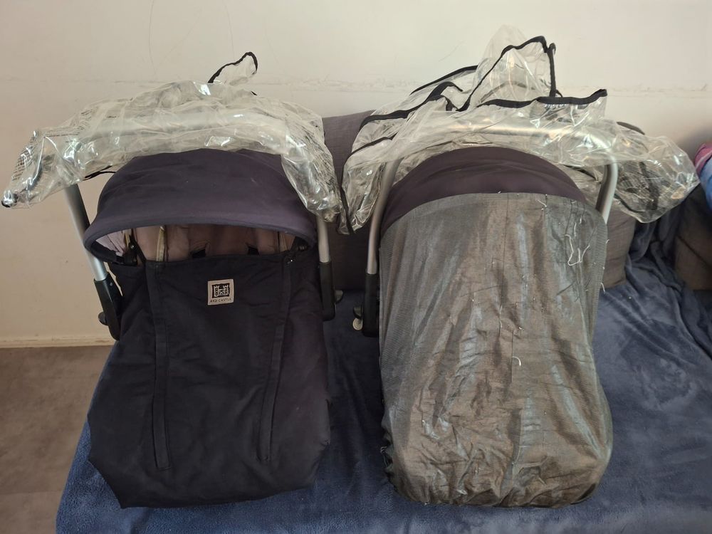 Poussette double redcastle Pu�riculture