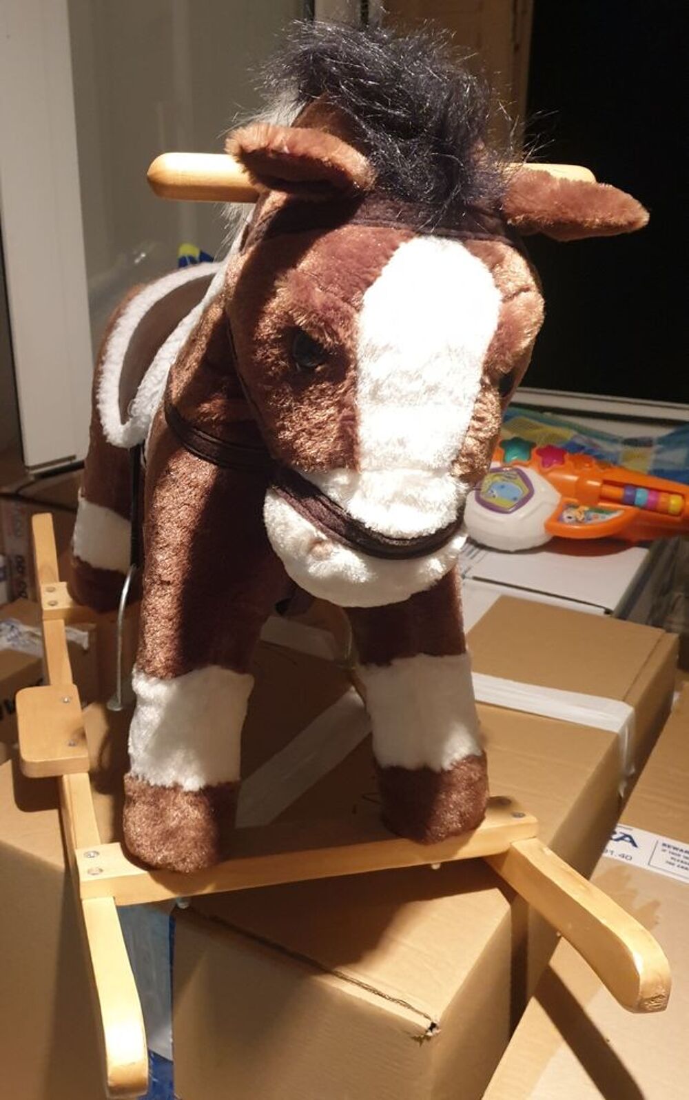 Cheval a bascule avec son Jeux / jouets