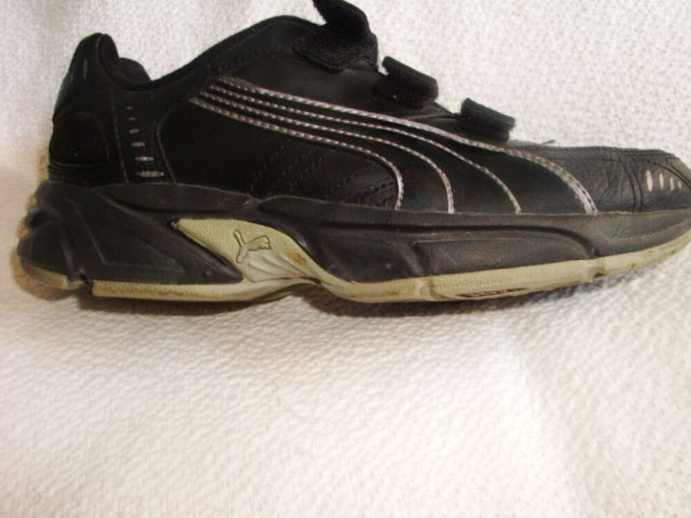 Baskets noir Marque PUMA Chaussures