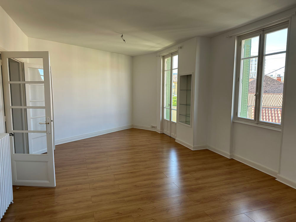 Location Appartement Particulier appartement T 3 SALINS CLERMONT
FERRAND Clermont-ferrand