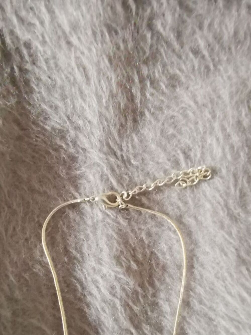 Collier argent&eacute; strass bleu sans marque Bijoux et montres