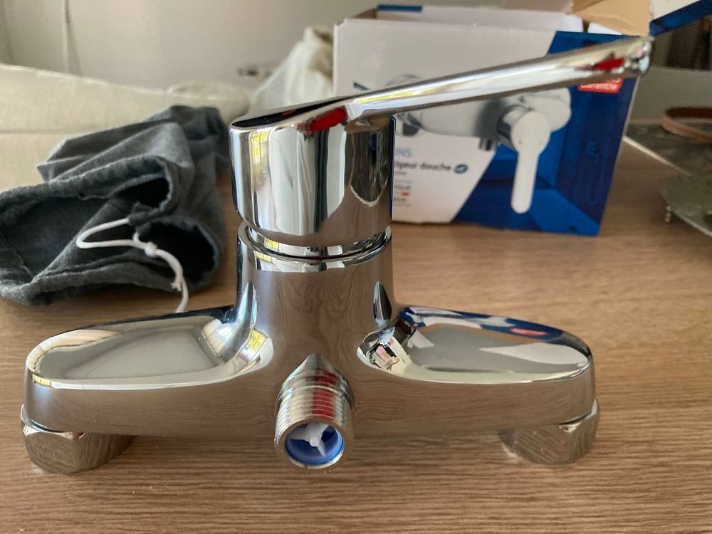 mitigeur douche neuf Electroménager