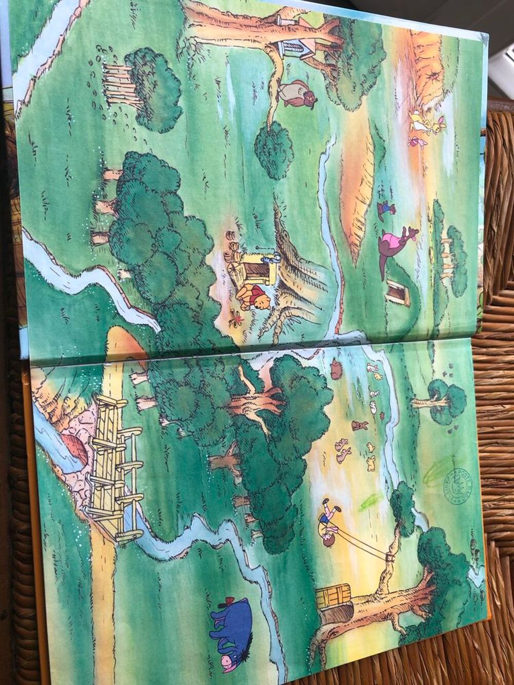 winnie l'ourson et l'arbre &agrave; miel Livres et BD