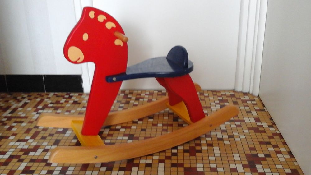 Cheval &agrave; bascule Jeux / jouets
